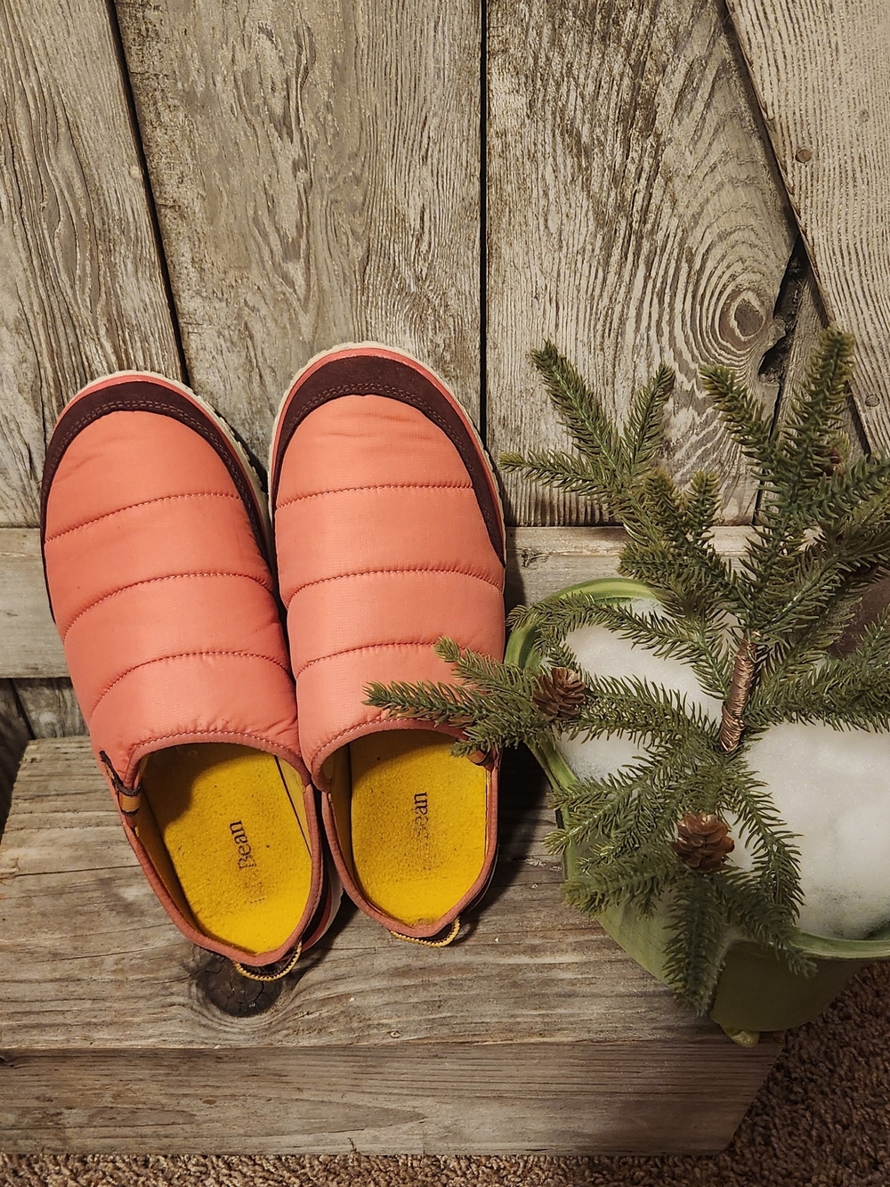L.L. Bean Pink and Purple, Quilted Slip-On Shoe/slipper, with Yellow Logo. W-10
